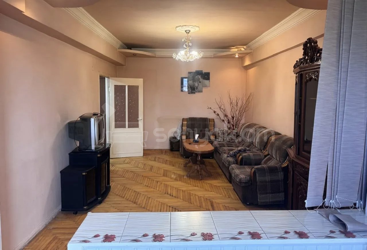 2 Սենյականոց Բնակարան, 45քմ, 3/9 հարկ, Նորմալ Վիճակում, Կահավորված