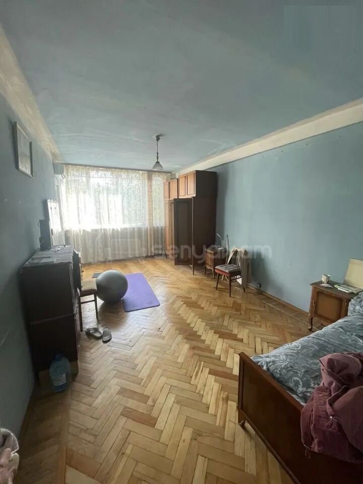 3 Սենյականոց Բնակարան, 93քմ, 3/9 հարկ, Նորմալ Վիճակում