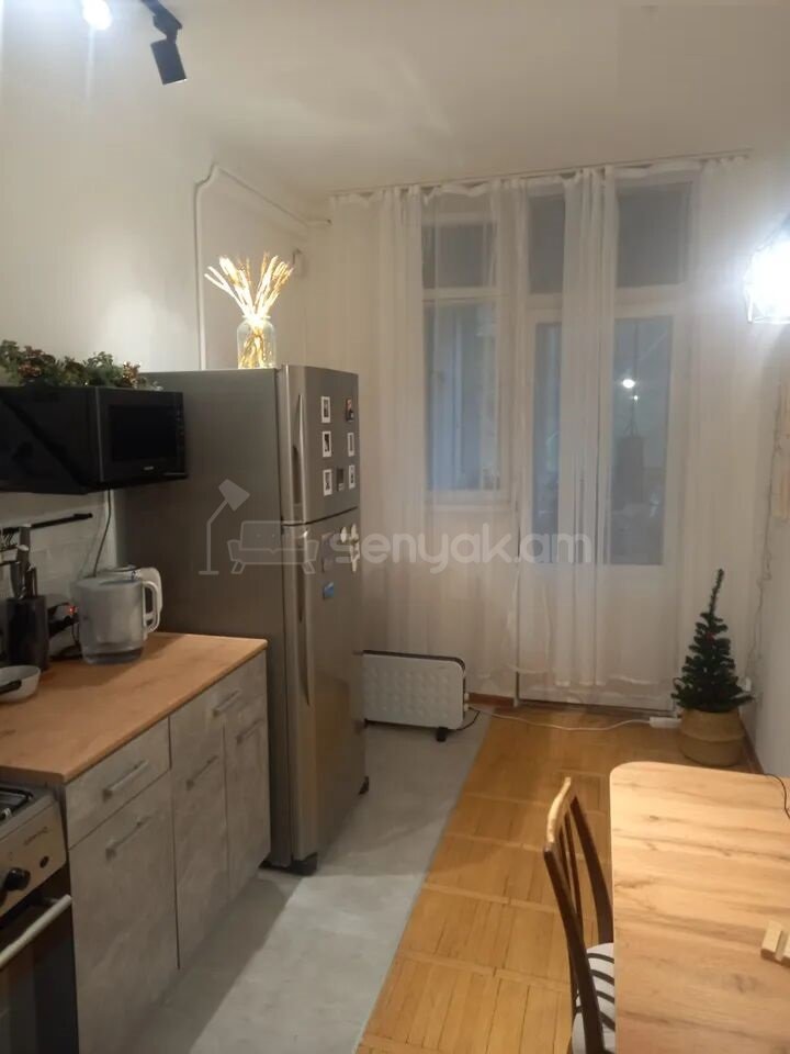 3 Սենյականոց Բնակարան, 93քմ, 3/9 հարկ, Նորմալ Վիճակում