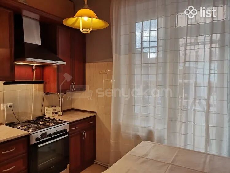 2 Սենյականոց Բնակարան Քարե Շենքում, 56քմ, 3/5 հարկ, Կապիտալ Վերանորոգված