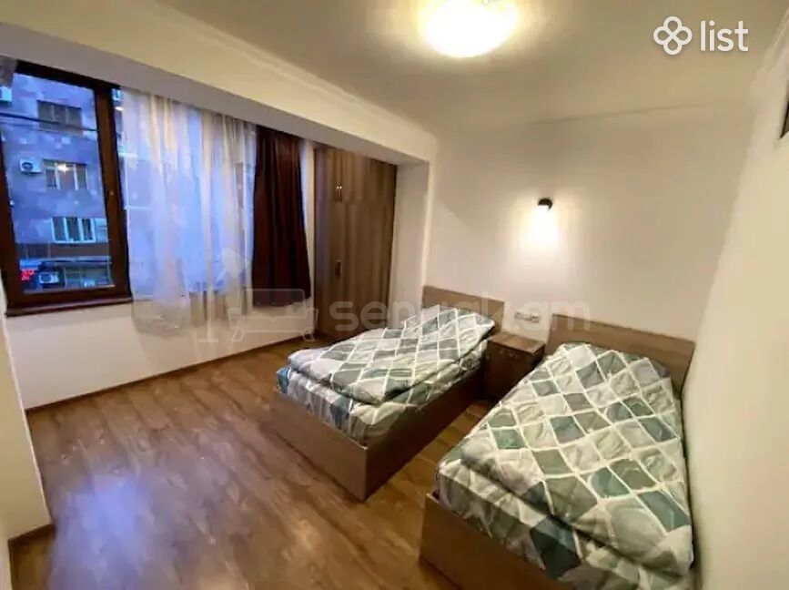 3 Սենյականոց Բնակարան Քարե Շենքում, 59քմ, 2/7 հարկ, Կապիտալ Վերանորոգված
