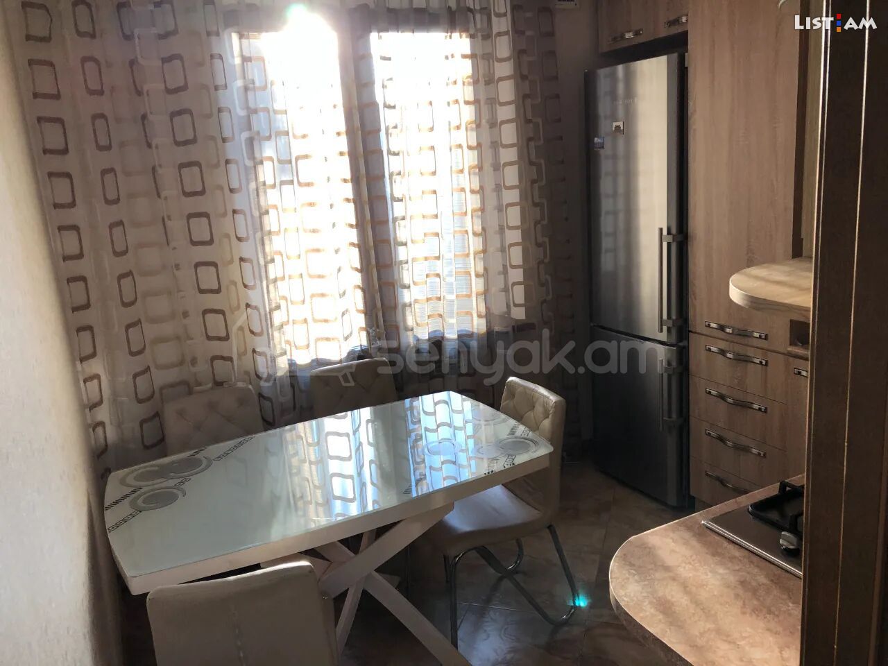 2 Սենյականոց Բնակարան Քարե Շենքում, 60քմ, 3/5 հարկ, Կապիտալ Վերանորոգված
