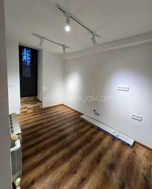 Օֆիսային Տարածք, 40քմ, Կապիտալ Վերանորոգված