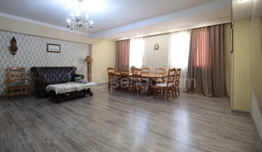 3 Սենյականոց Բնակարան, 90քմ, 8/12 հարկ, Կապիտալ Վերանորոգված