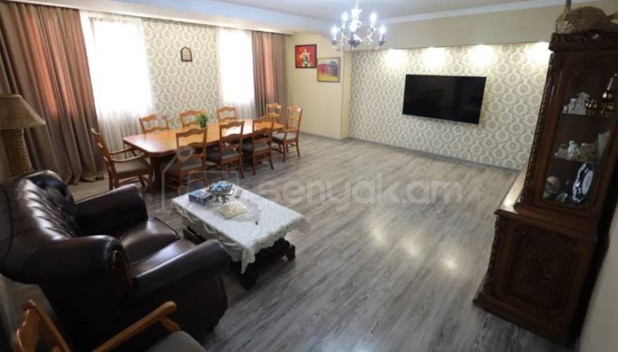 3 Սենյականոց Բնակարան, 90քմ, 8/12 հարկ, Կապիտալ Վերանորոգված