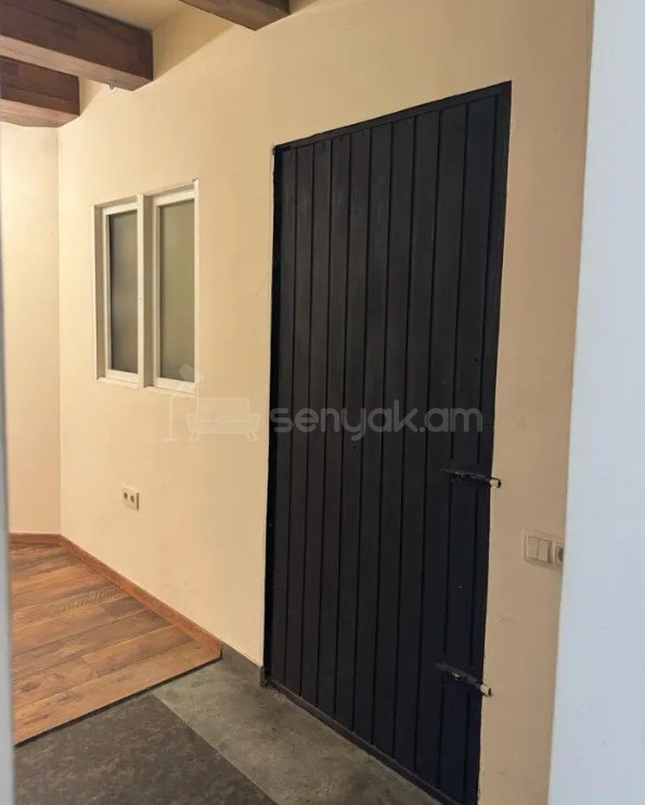 Օֆիսային Տարածք, 30քմ, Կապիտալ Վերանորոգված