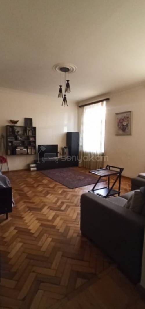 1 Սենյականոց Բնակարան Քարե Շենքում, 43քմ, 3/4 հարկ, Կոսմետիկ Վերանորոգված