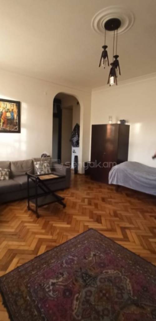 1 Սենյականոց Բնակարան Քարե Շենքում, 43քմ, 3/4 հարկ, Կոսմետիկ Վերանորոգված