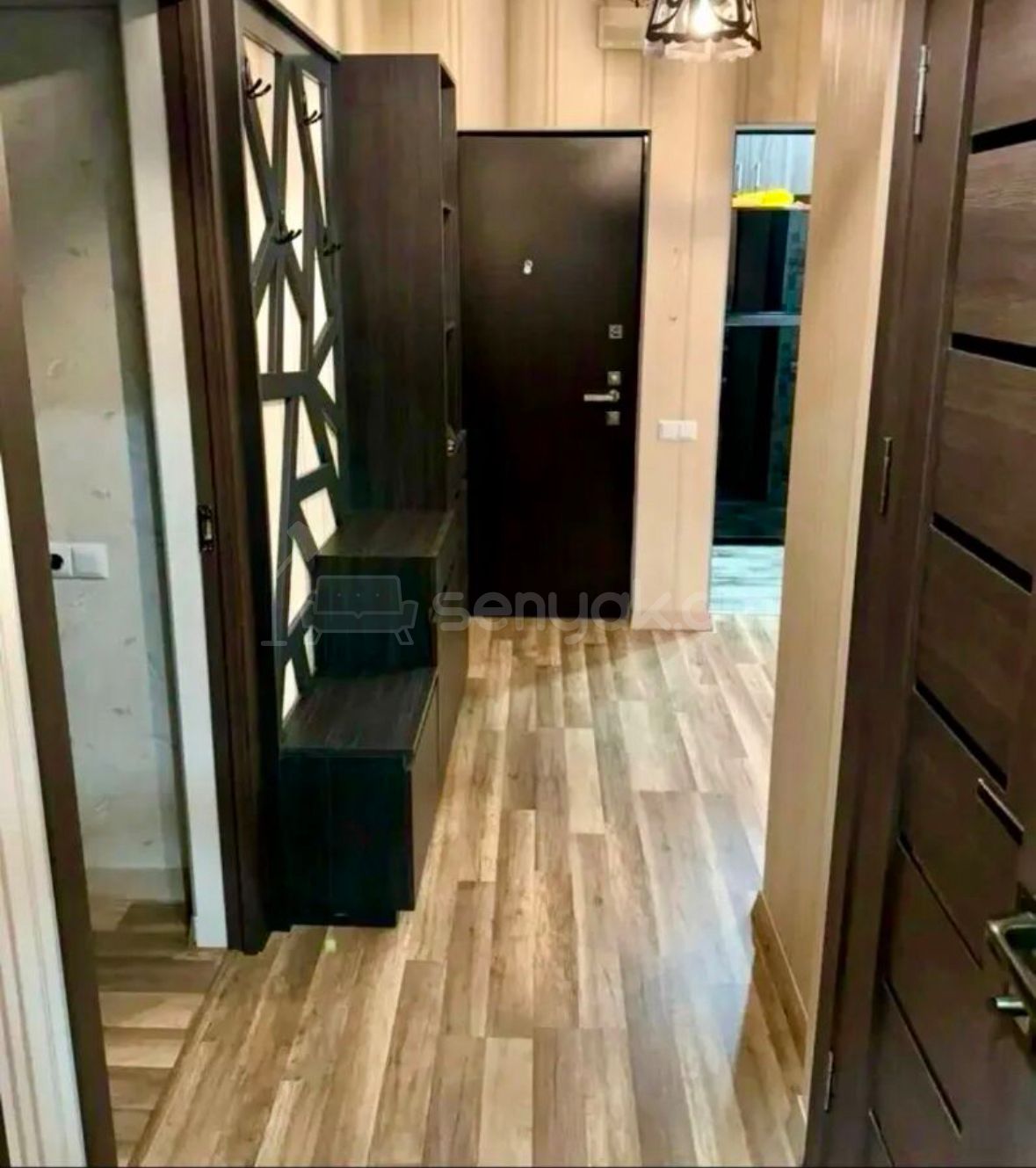 4 Սենյականոց Բնակարան, 84քմ, 6/9 հարկ, Դիզայներական Վերանորոգված, Կահավորված, Արևկող