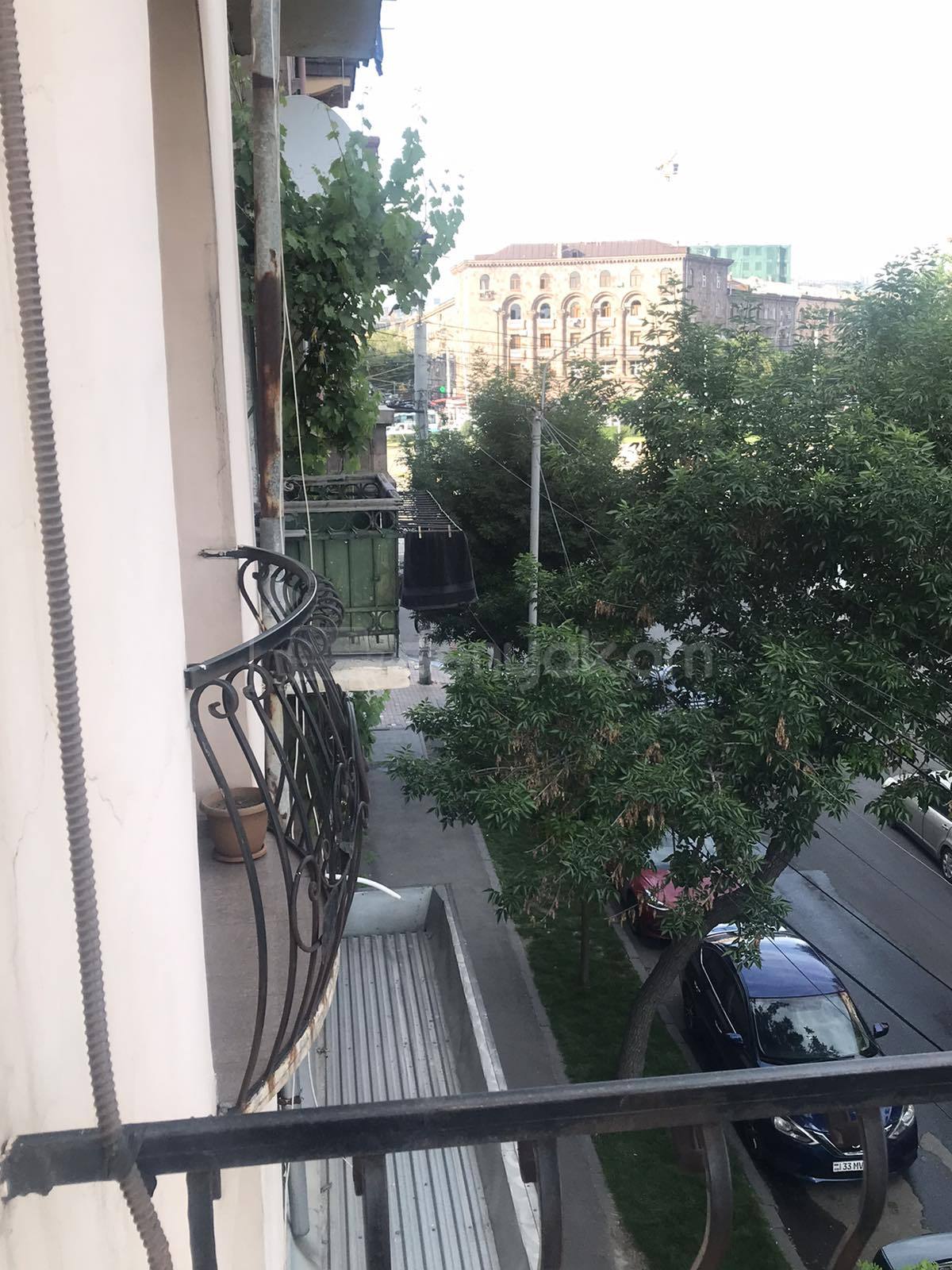 1 Սենյականոց Բնակարան Քարե Շենքում, 45քմ, 3/3 հարկ, Կապիտալ Վերանորոգված, Կահավորված, Արևկող