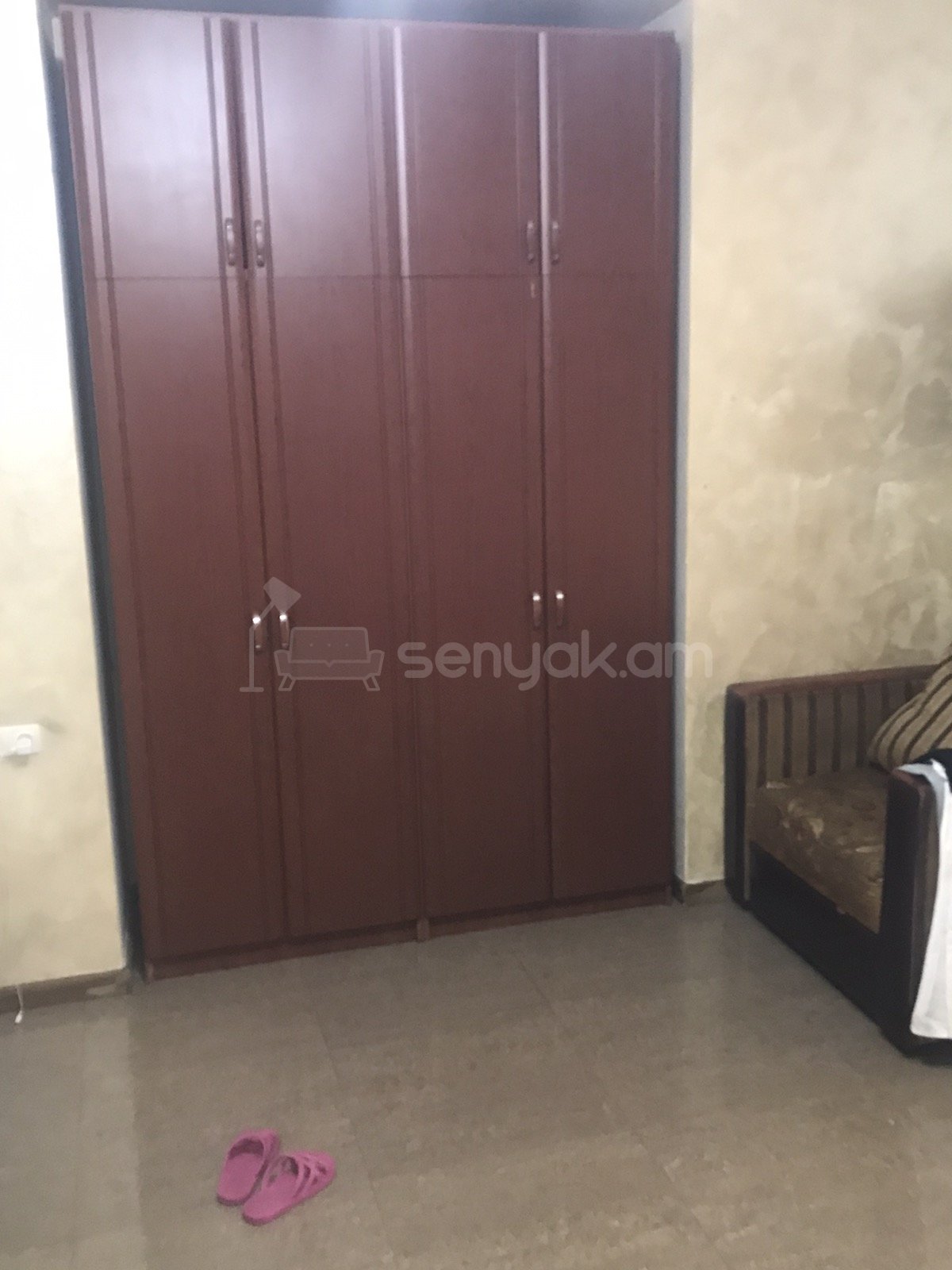 1 Սենյականոց Բնակարան Քարե Շենքում, 45քմ, 3/3 հարկ, Կապիտալ Վերանորոգված, Կահավորված, Արևկող