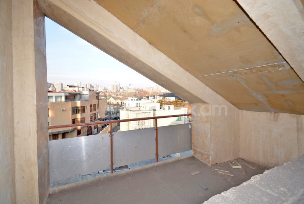 4 Սենյականոց Բնակարան, 144քմ, 8/8 հարկ, Զրոյական Վիճակում