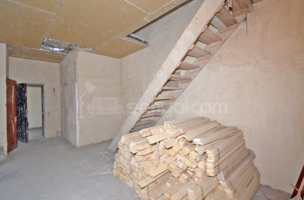 4 Սենյականոց Բնակարան, 144քմ, 8/8 հարկ, Զրոյական Վիճակում