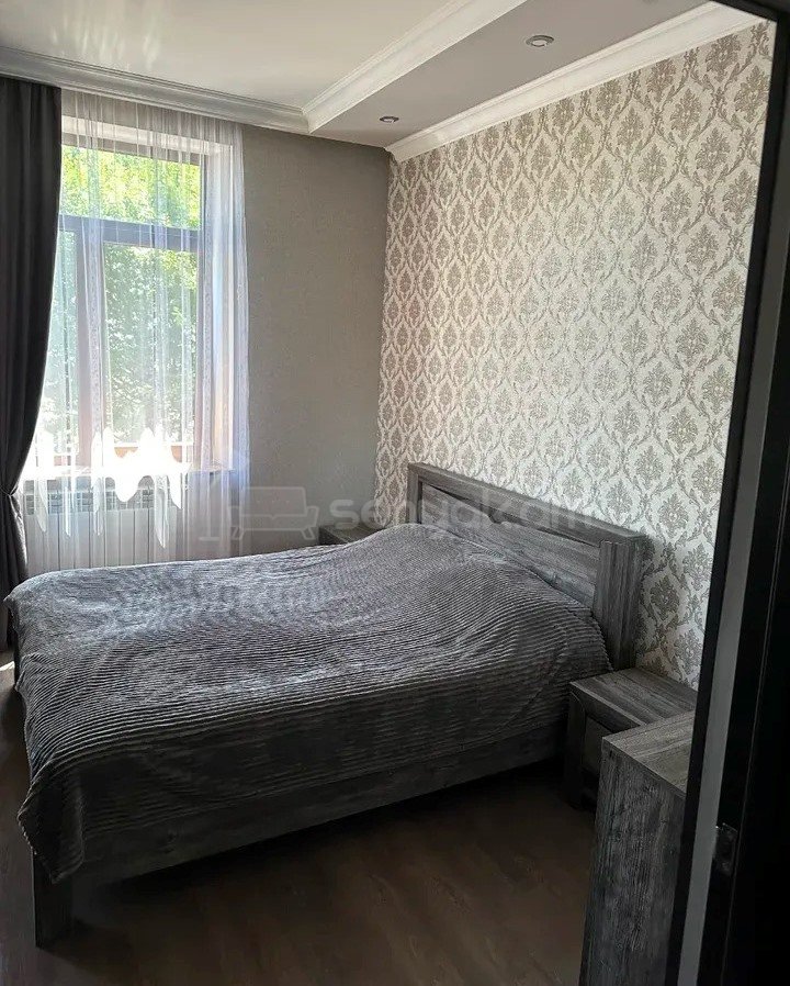 3 Սենյականոց Բնակարան Քարե Շենքում, 71քմ, 3/4 հարկ, Կապիտալ Վերանորոգված, Կահավորված, Արևկող