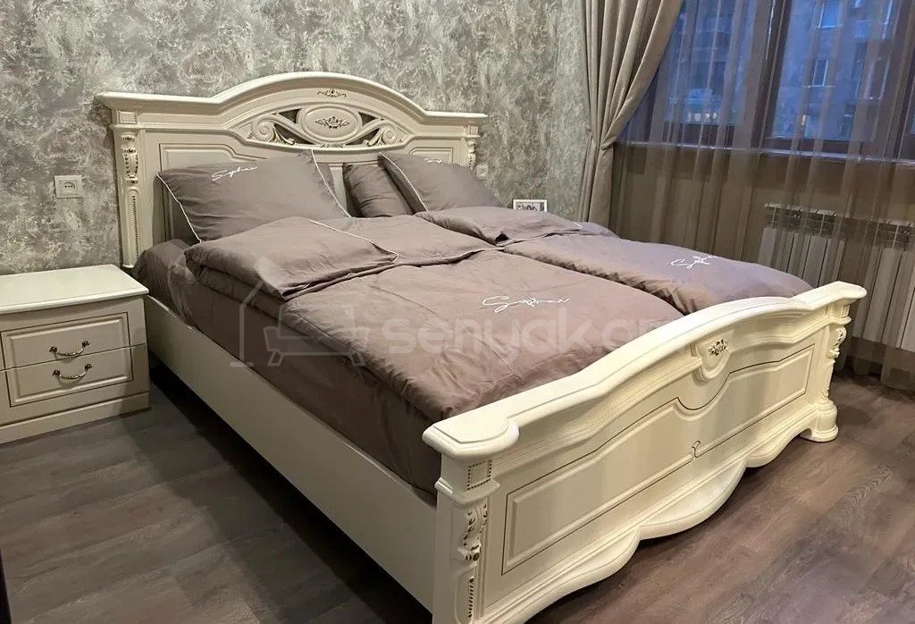 3 Սենյականոց Բնակարան Քարե Շենքում, 71քմ, 3/4 հարկ, Կապիտալ Վերանորոգված, Կահավորված, Արևկող