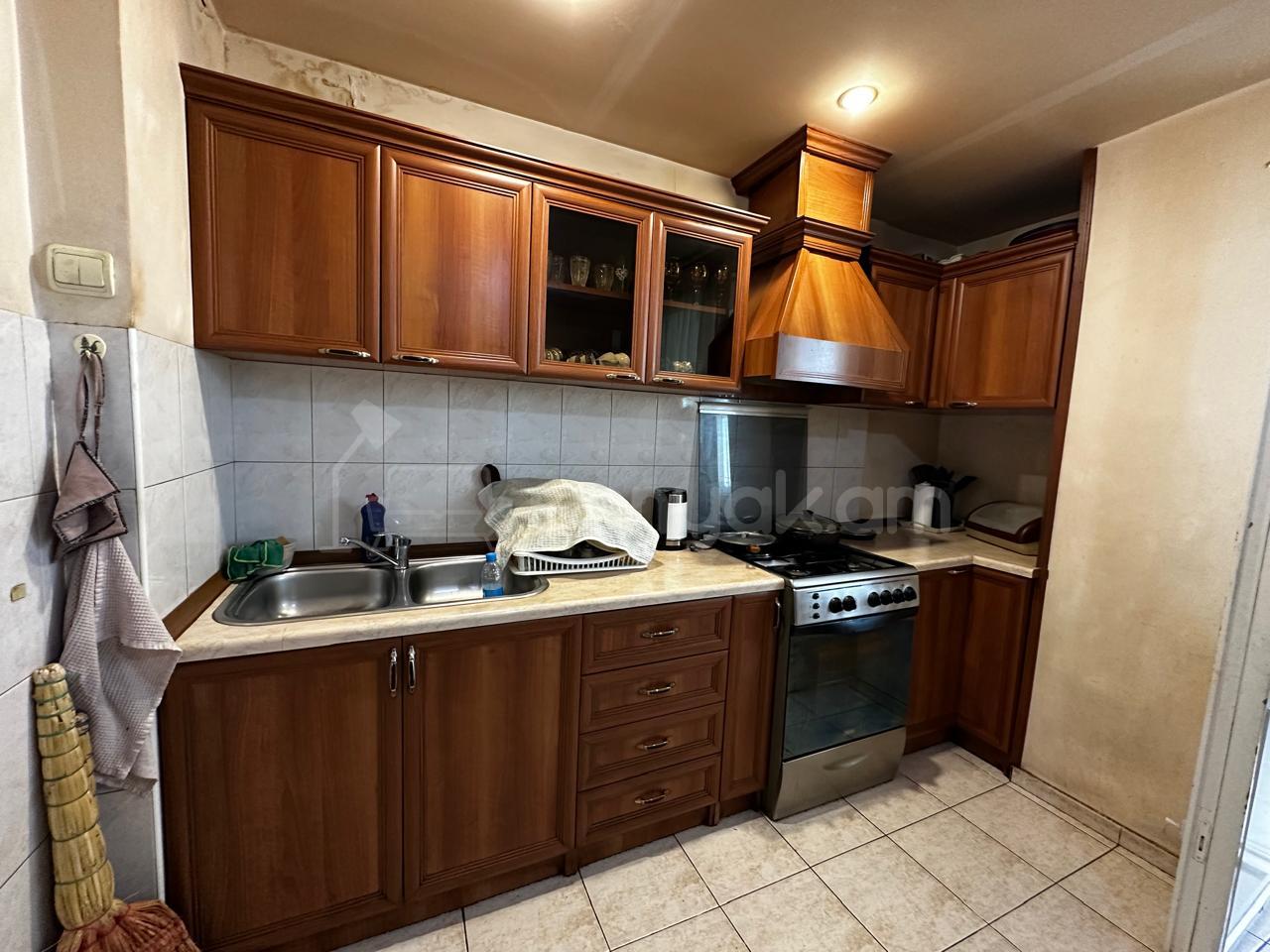 3 Սենյականոց Բնակարան, 89քմ, 6/9 հարկ, Նորմալ Վիճակում