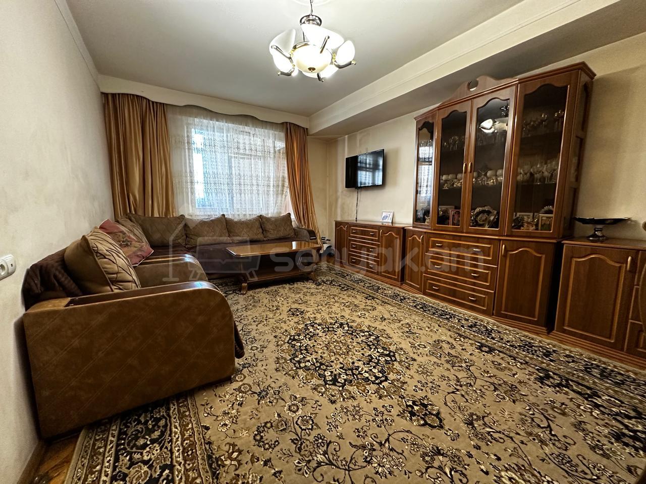 3 Սենյականոց Բնակարան, 89քմ, 6/9 հարկ, Նորմալ Վիճակում