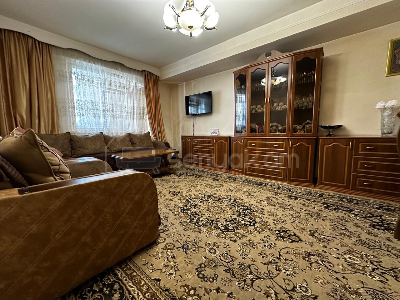3 Սենյականոց Բնակարան, 89քմ, 6/9 հարկ, Նորմալ Վիճակում