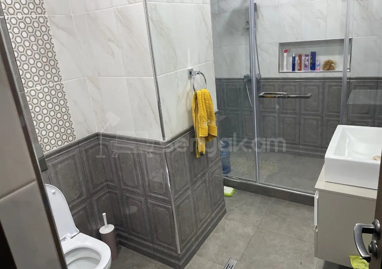 5 Սենյականոց Բնակարան Նորակառույցում, 155քմ, 12/14 հարկ, Կապիտալ Վերանորոգված, Կահավորված, Արևկող