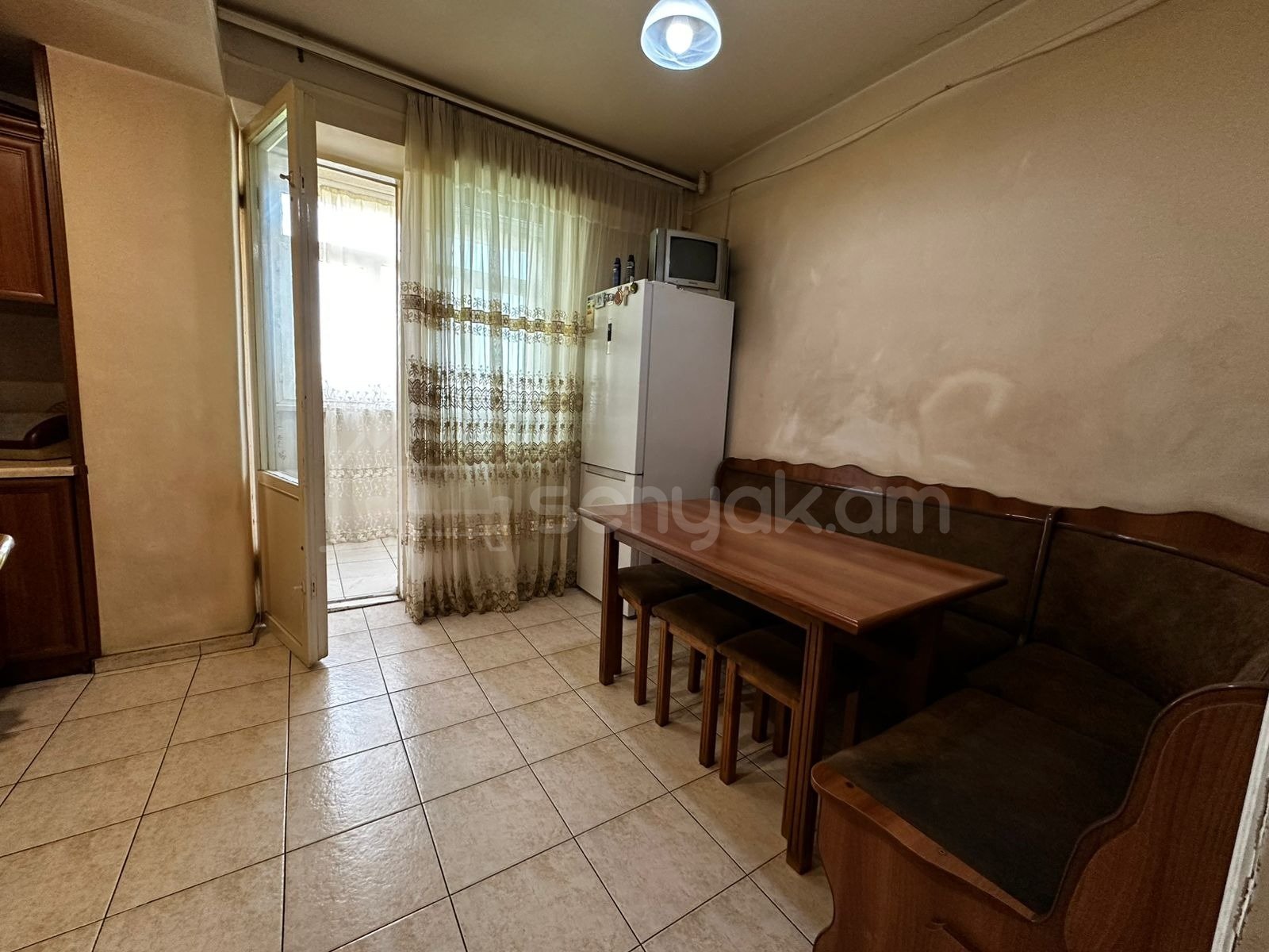 3 Սենյականոց Բնակարան, 89քմ, 6/9 հարկ, Նորմալ Վիճակում