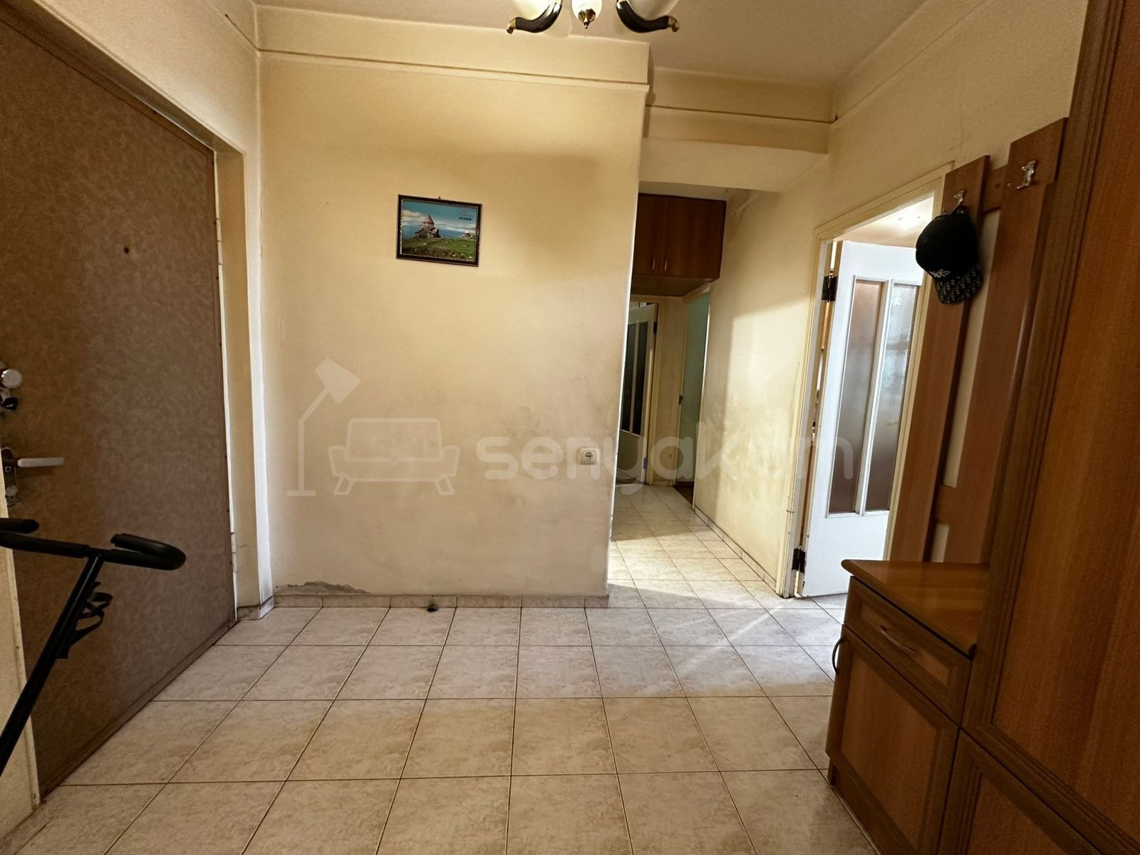 3 Սենյականոց Բնակարան, 89քմ, 6/9 հարկ, Նորմալ Վիճակում