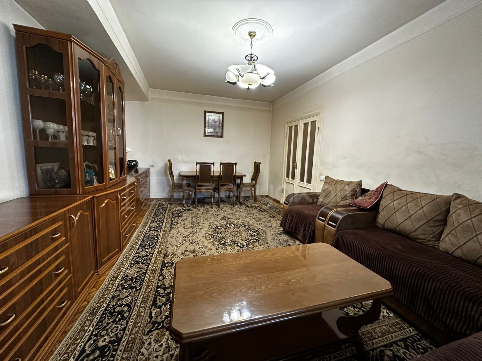 3 Սենյականոց Բնակարան, 89քմ, 6/9 հարկ, Նորմալ Վիճակում
