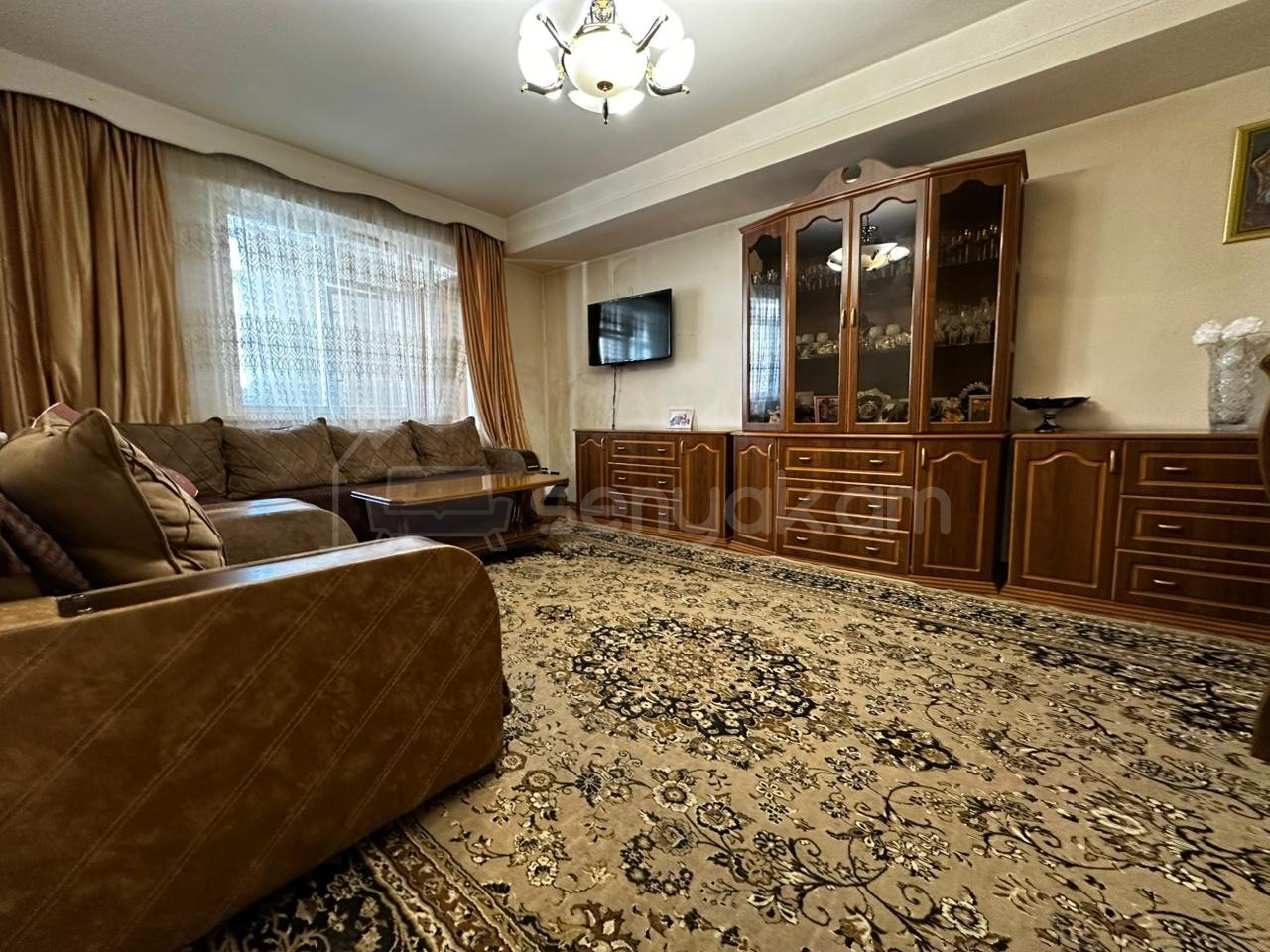3 Սենյականոց Բնակարան, 89քմ, 6/9 հարկ, Նորմալ Վիճակում