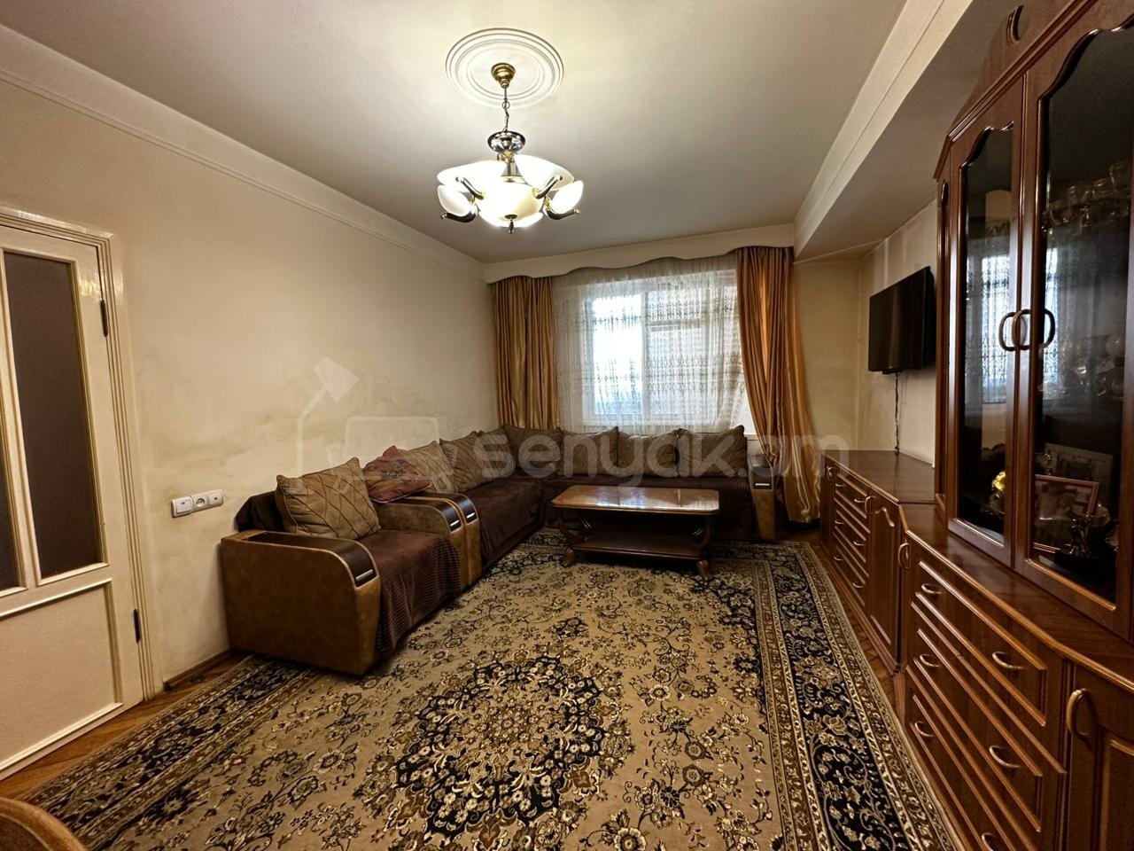3 Սենյականոց Բնակարան, 89քմ, 6/9 հարկ, Նորմալ Վիճակում