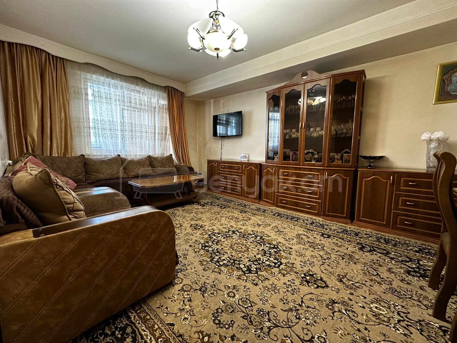 3 Սենյականոց Բնակարան, 89քմ, 6/9 հարկ, Նորմալ Վիճակում