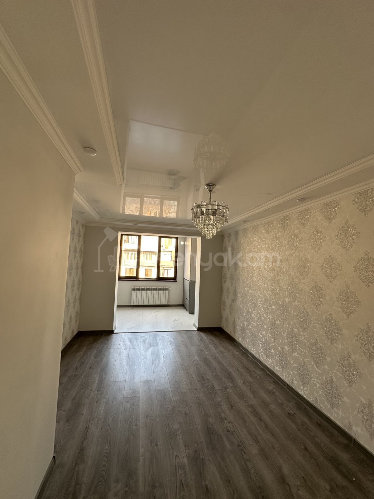 2 Սենյականոց Բնակարան, 42քմ, 4/4 հարկ, Կապիտալ Վերանորոգված