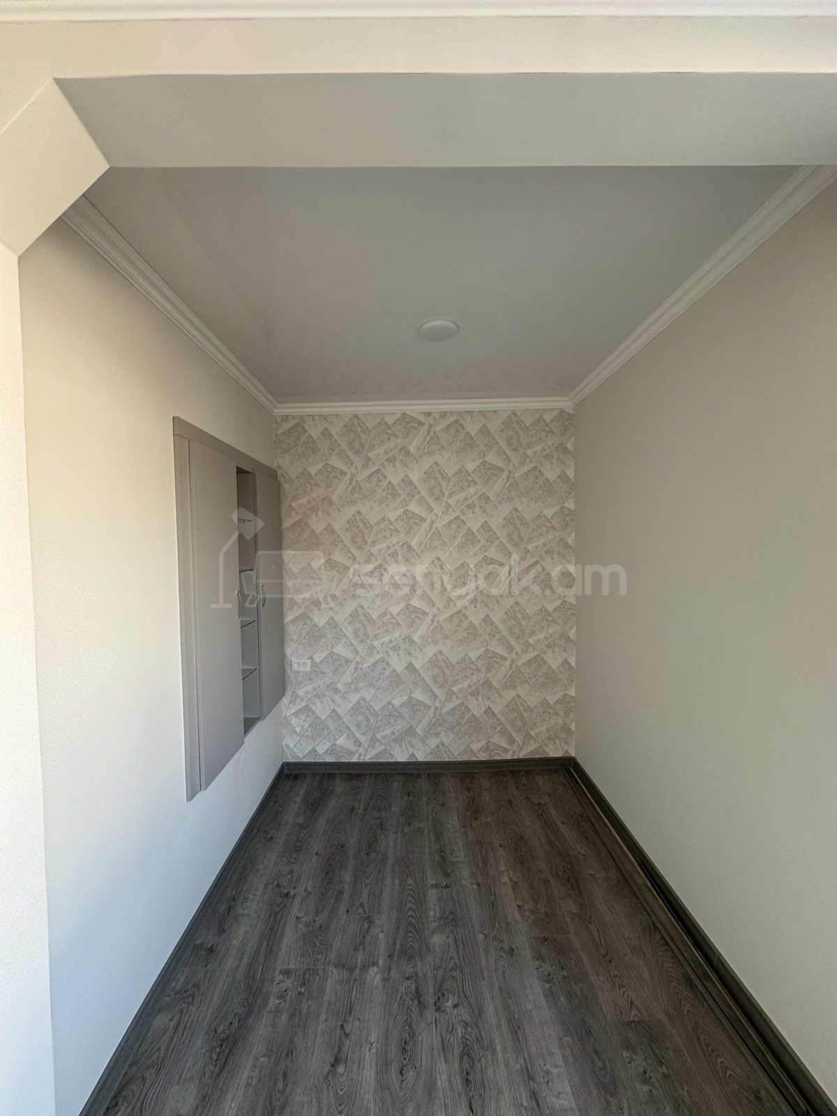 2 Սենյականոց Բնակարան, 42քմ, 4/4 հարկ, Կապիտալ Վերանորոգված
