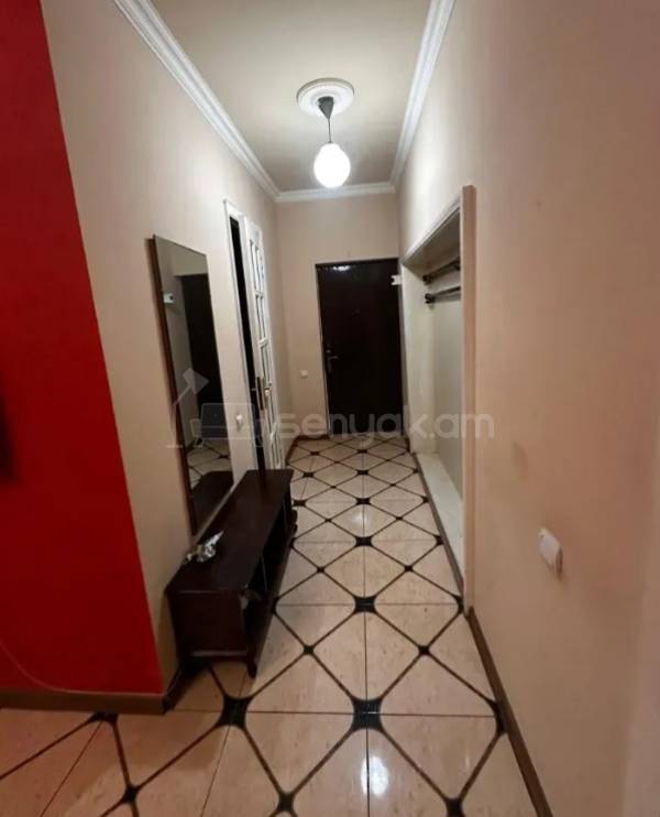 2 Սենյականոց Բնակարան Քարե Շենքում, 62քմ, 2/5 հարկ, Կոսմետիկ Վերանորոգված, Կահավորված, Արևկող