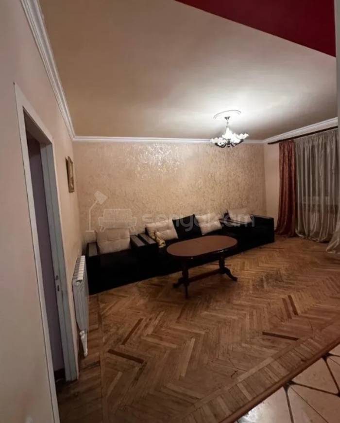 2 Սենյականոց Բնակարան Քարե Շենքում, 62քմ, 2/5 հարկ, Կոսմետիկ Վերանորոգված, Կահավորված, Արևկող