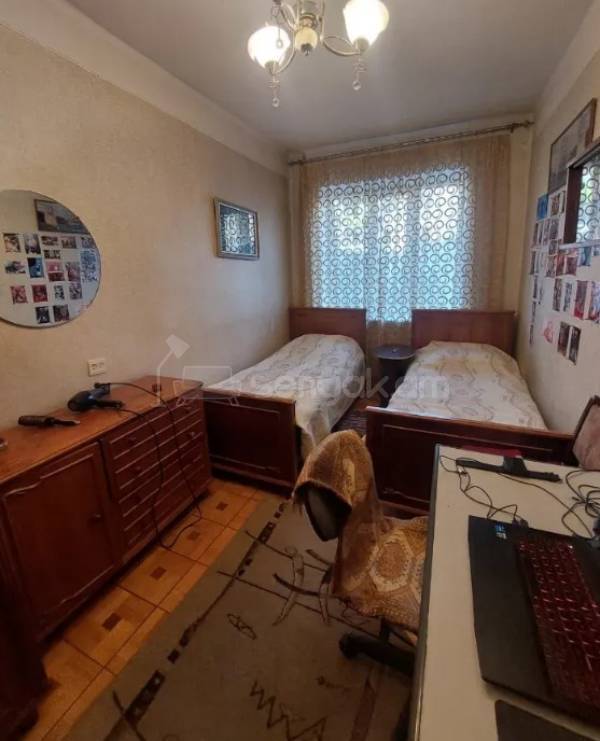 3 Սենյականոց Բնակարան Քարե Շենքում, 74քմ, 3/5 հարկ, Կոսմետիկ Վերանորոգված