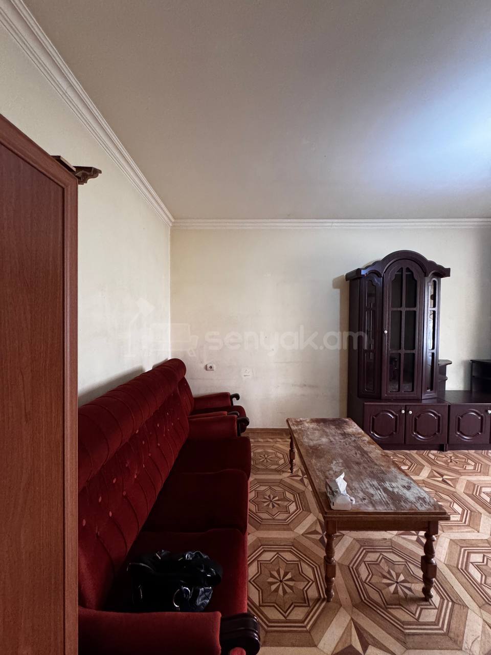 1 Սենյականոց Բնակարան Քարե Շենքում, 40քմ, 6/6 հարկ, Կապիտալ Վերանորոգված, Կահավորված
