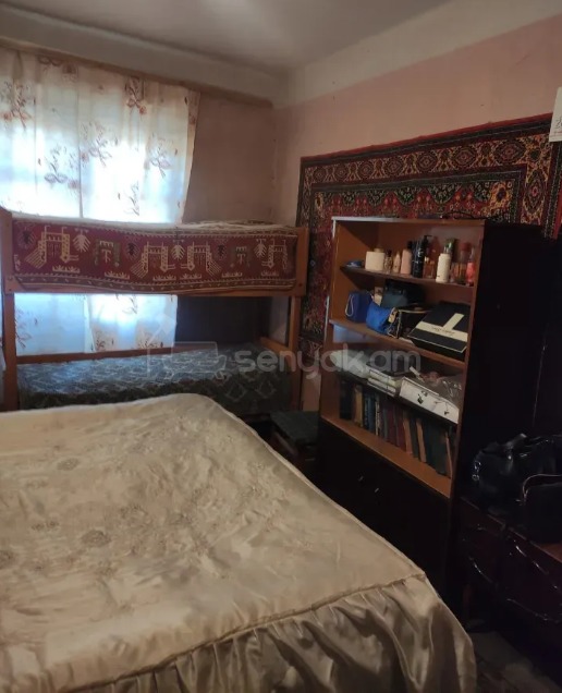 2 Սենյականոց Բնակարան Քարե Շենքում, 47քմ, 3/4 հարկ, Պետական Վիճակում