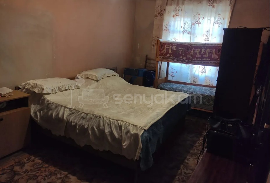 2 Սենյականոց Բնակարան Քարե Շենքում, 47քմ, 3/4 հարկ, Պետական Վիճակում