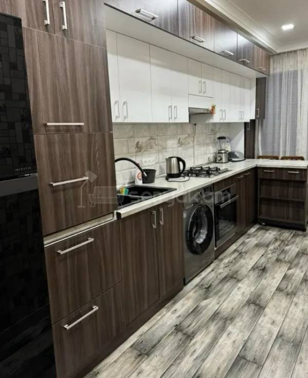 4 Սենյականոց Բնակարան, 81քմ, 6/9 հարկ, Դիզայներական Վերանորոգված, Կահավորված, Արևկող