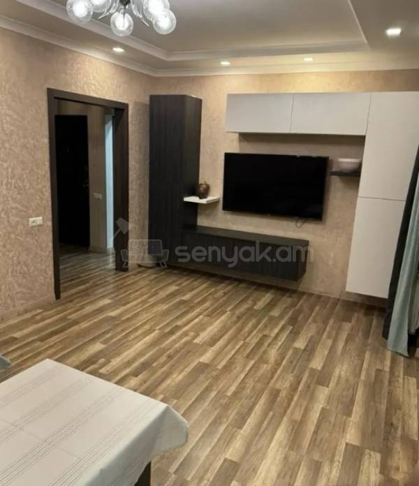 4 Սենյականոց Բնակարան, 81քմ, 6/9 հարկ, Դիզայներական Վերանորոգված, Կահավորված, Արևկող