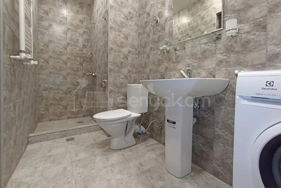 3 Սենյականոց Բնակարան Նորակառույցում, 100քմ, 10/10 հարկ, Կապիտալ Վերանորոգված