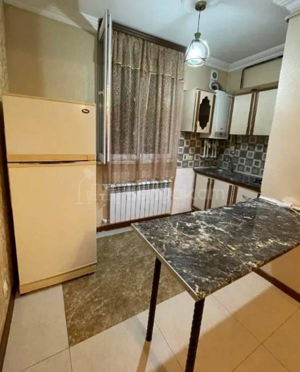 2 Սենյականոց Բնակարան, 43քմ, 12/13 հարկ, Կապիտալ Վերանորոգված, Մասամբ Կահավորված, Արևկող