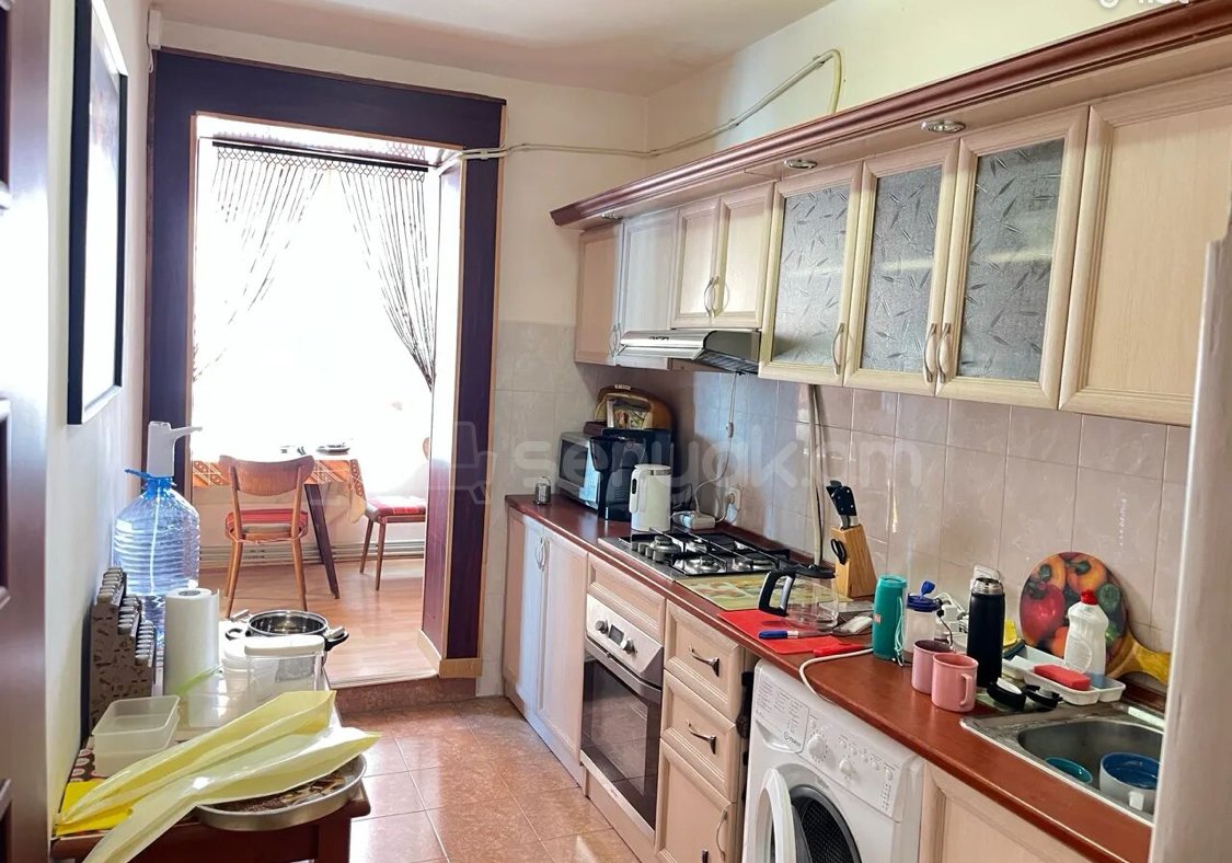 4 Սենյականոց Բնակարան, 85քմ, 5/9 հարկ, Նորմալ Վիճակում