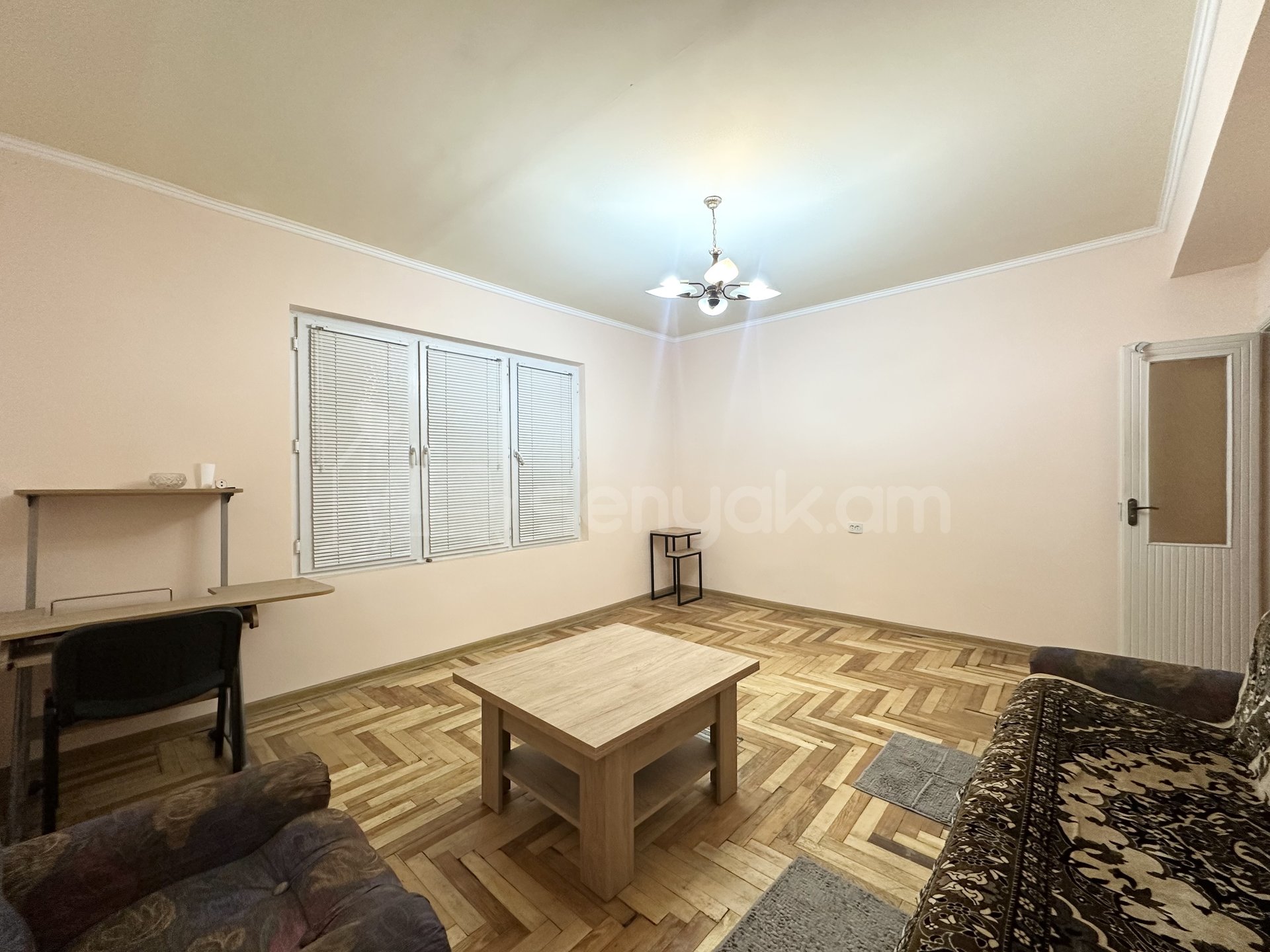 4 Սենյականոց Բնակարան, 95քմ, 6/9 հարկ, Կապիտալ Վերանորոգված, Կահավորված, Արևկող