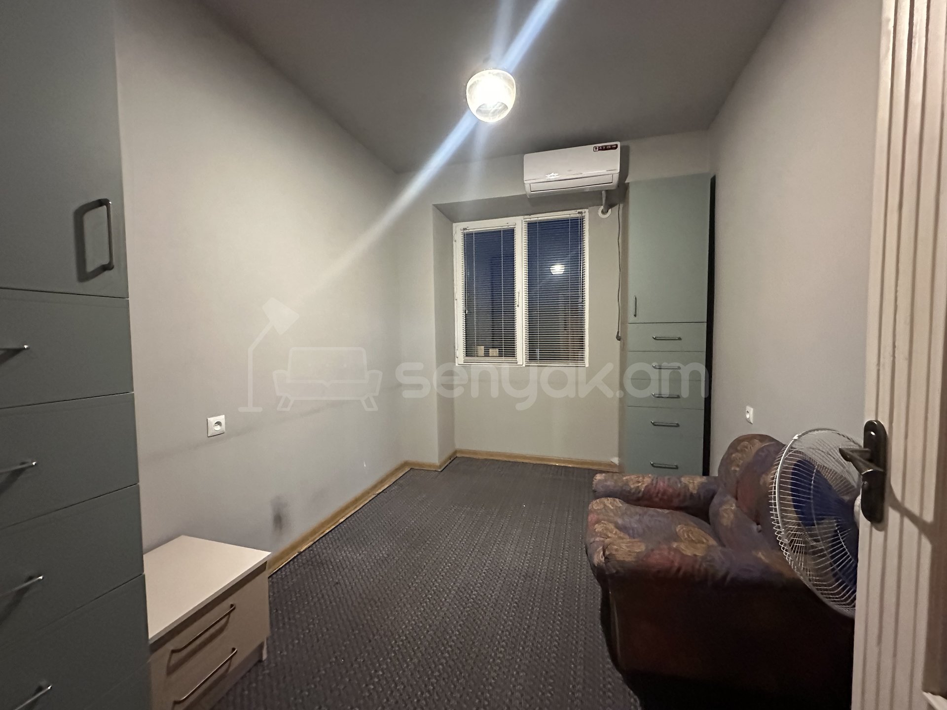 4 Սենյականոց Բնակարան, 95քմ, 6/9 հարկ, Կապիտալ Վերանորոգված, Կահավորված, Արևկող