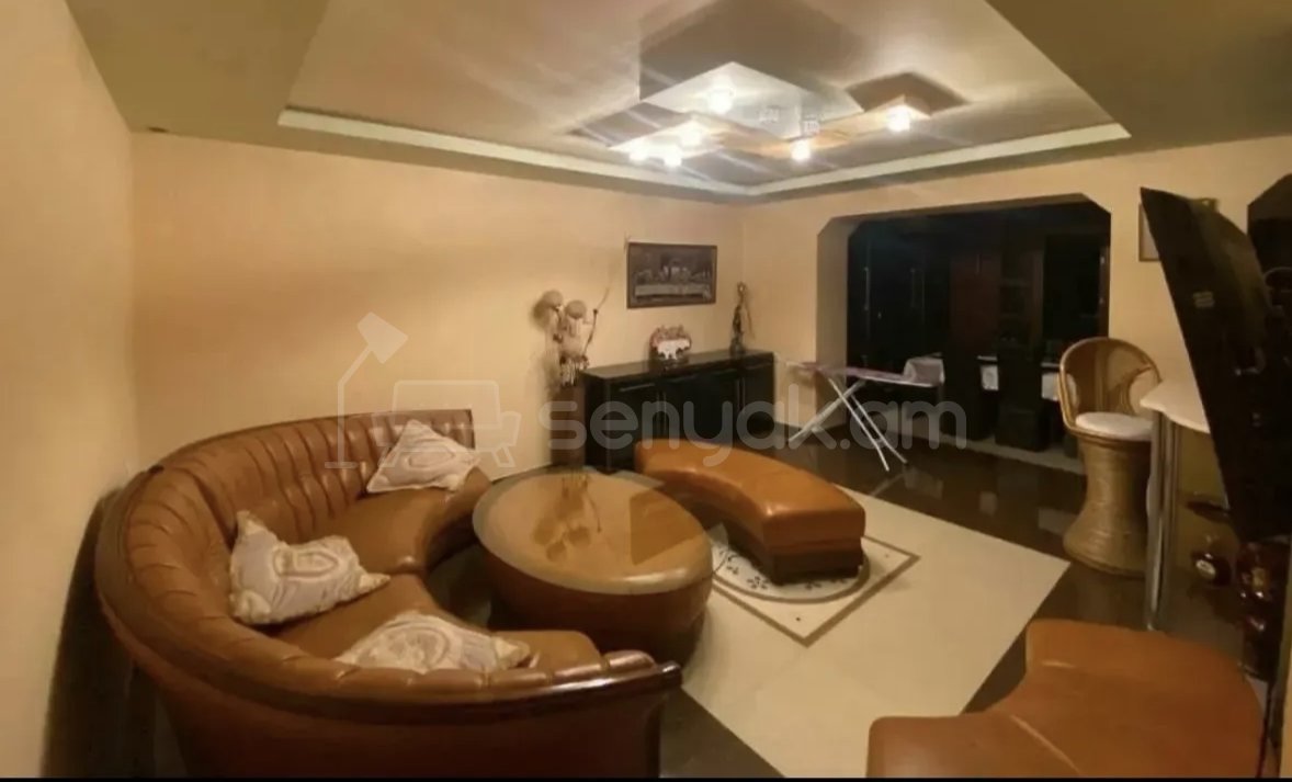 3 Սենյականոց Բնակարան Քարե Շենքում, 78քմ, 5/5 հարկ, Կապիտալ Վերանորոգված, Կահավորված, Արևկող
