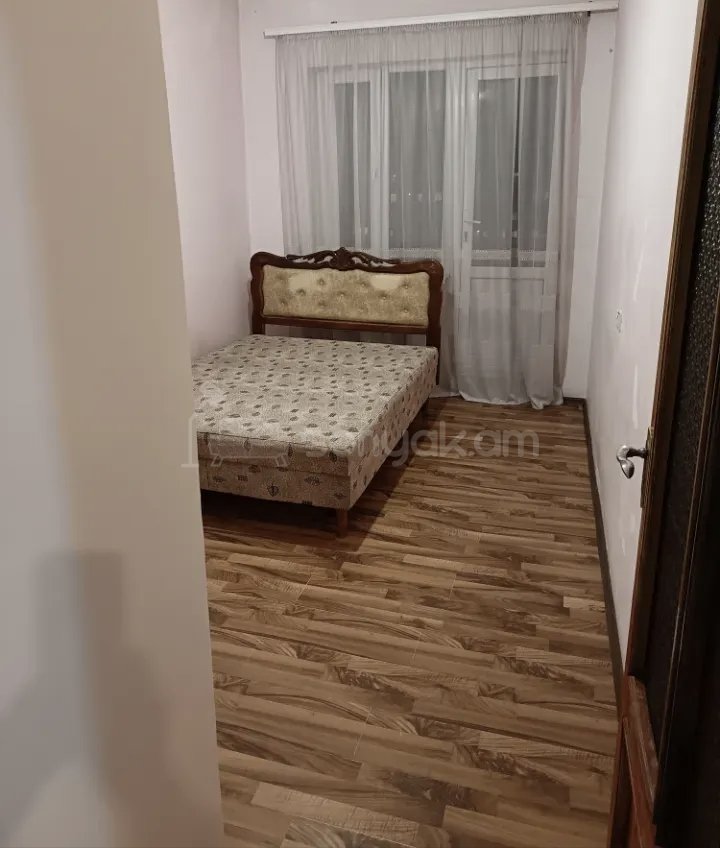 3 Սենյականոց Բնակարան, 78քմ, 9/9 հարկ, Նորմալ Վիճակում, Կահավորված