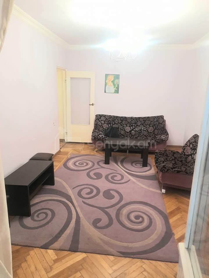 2 Սենյականոց Բնակարան Քարե Շենքում, 55քմ, 5/5 հարկ, Նորմալ Վիճակում, Կահավորված, Արևկող