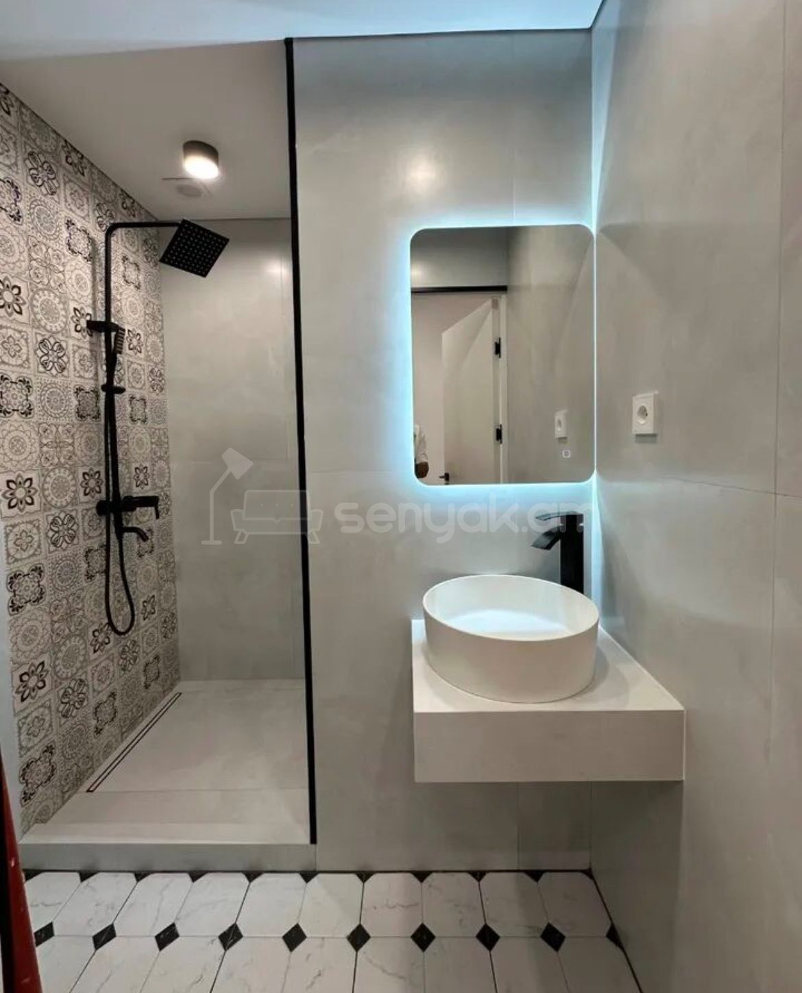 2 Սենյականոց Բնակարան Քարե Շենքում, 36քմ, 2/5 հարկ, Դիզայներական Վերանորոգված