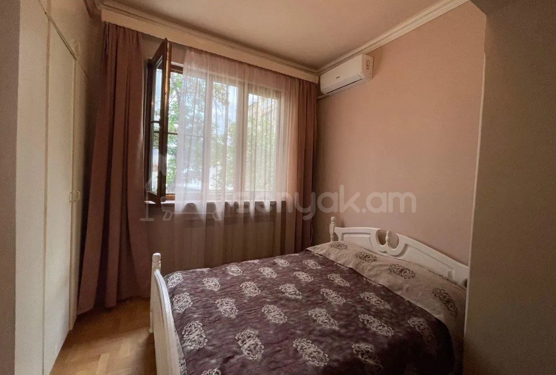 2 Սենյականոց Բնակարան Քարե Շենքում, 48քմ, 2/5 հարկ, Կապիտալ Վերանորոգված, Կահավորված, Արևկող