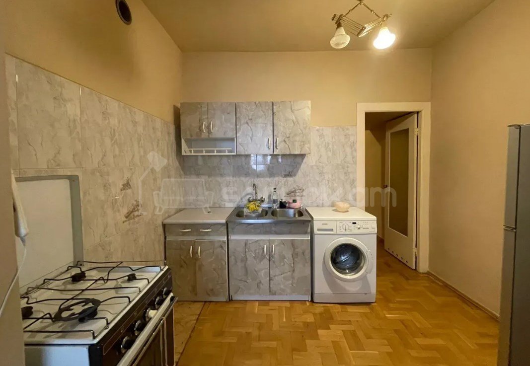 2 Սենյականոց Բնակարան Քարե Շենքում, 48քմ, 2/5 հարկ, Կապիտալ Վերանորոգված, Կահավորված, Արևկող